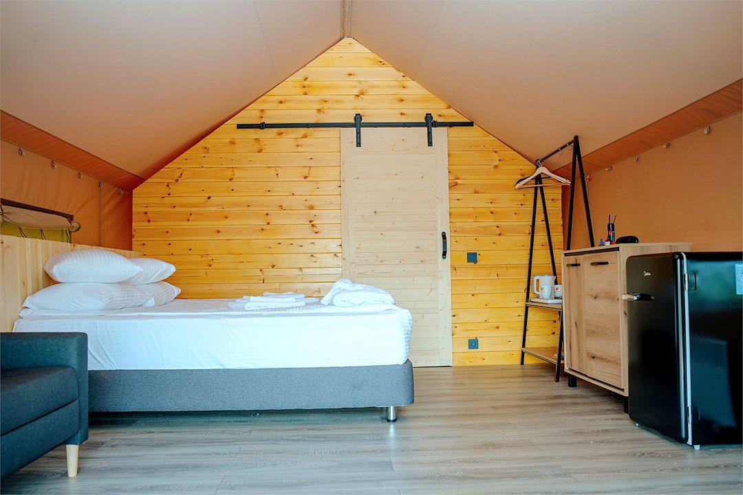 Лодж 2-местный 1-комнатный (Рассветы Селигера)