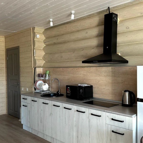 Дом семейный 9-местный 3-комнатный