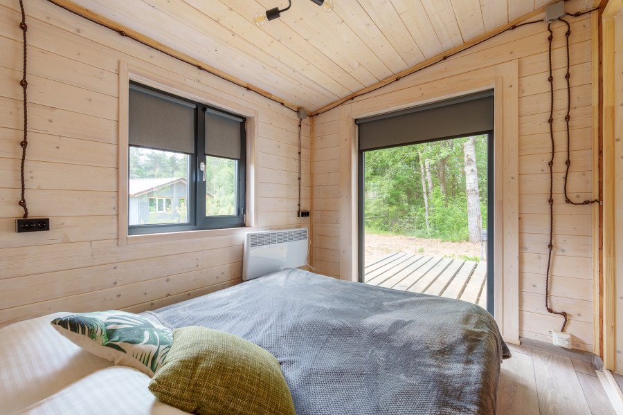 Домик у пруда 3-местный 1-комнатный (2 линия)