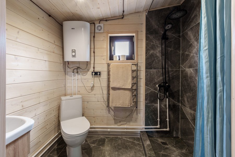 Домик у пруда 3-местный 1-комнатный (2 линия)