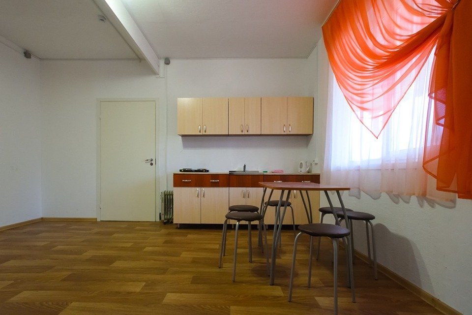 Апартаменты 6-местный 2-комнатный (Летний корпус, Дом Художника)