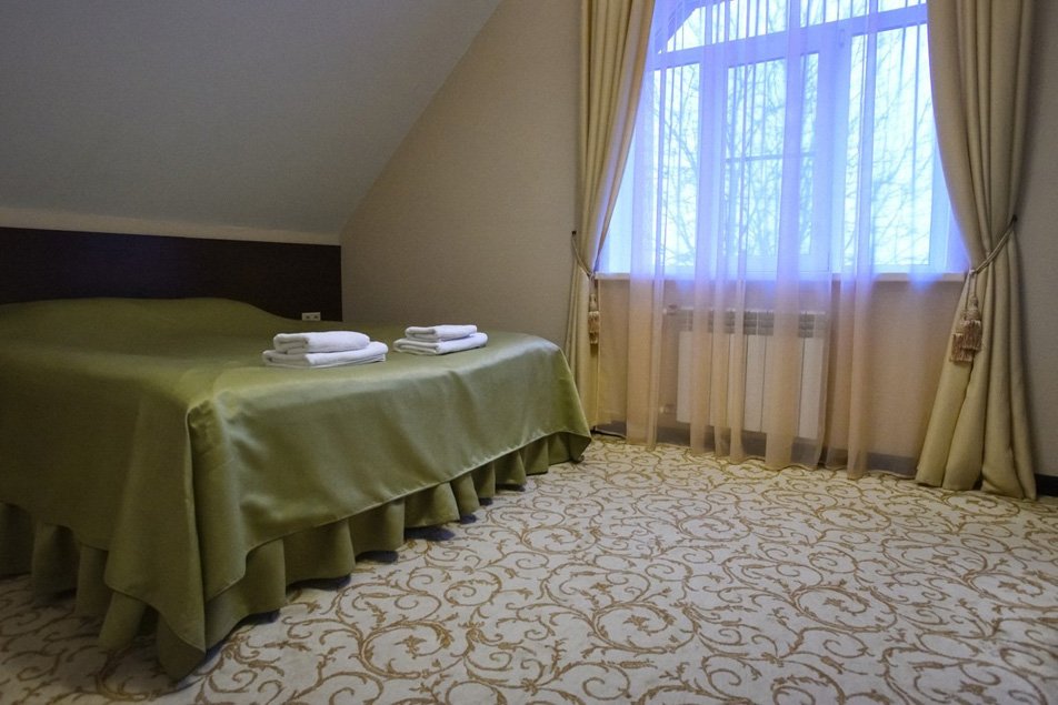 Коттедж 6-местный 3-комнатный (с сауной)