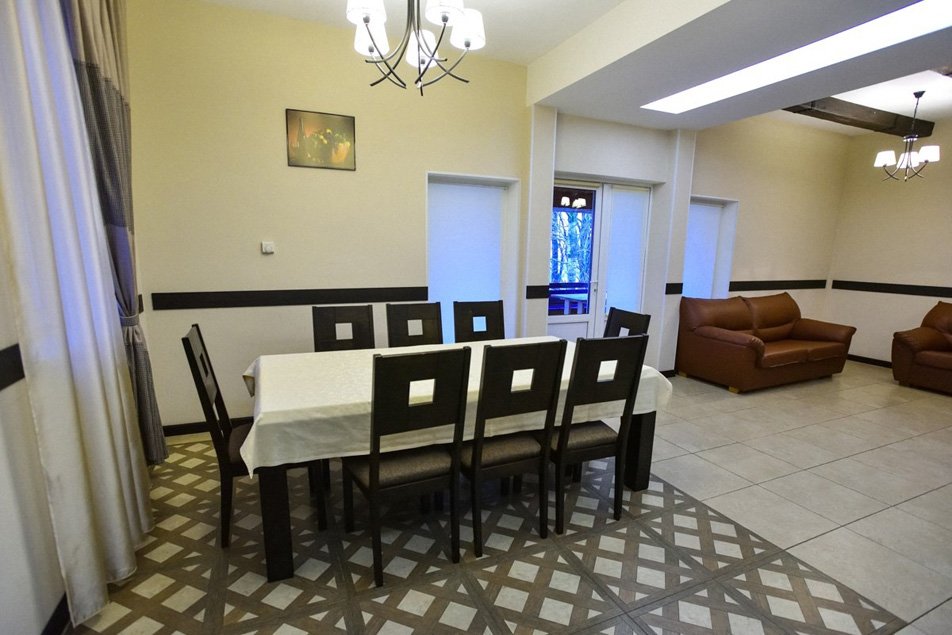 Коттедж 6-местный 3-комнатный (с сауной)