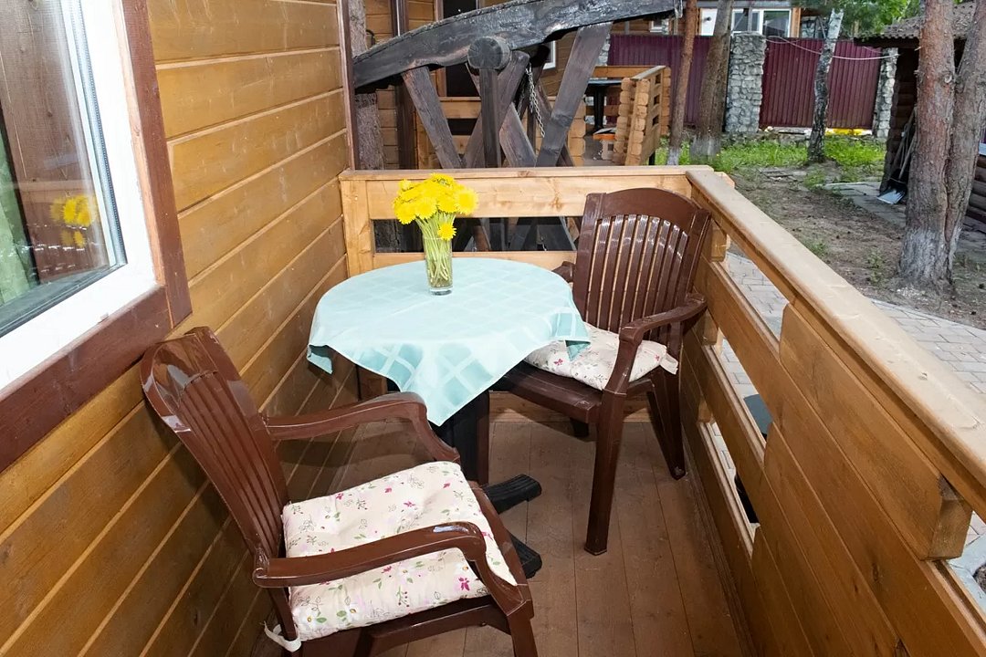 Коттедж 4-местный 1-комнатный (Большой)