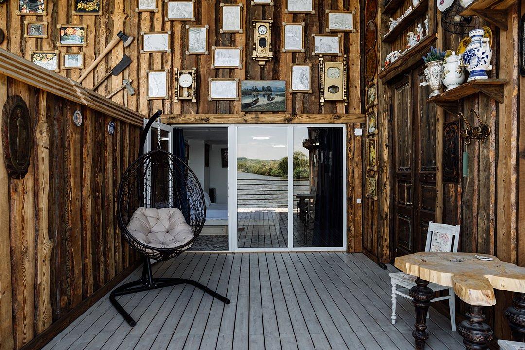 Дом 6-местный 3-комнатный (с бассейном и камином)