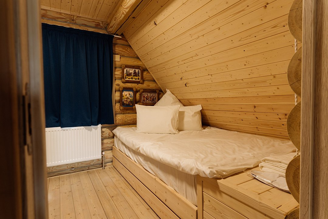 Семейный Сруб 6-местный 3-комнатный 2-этажный