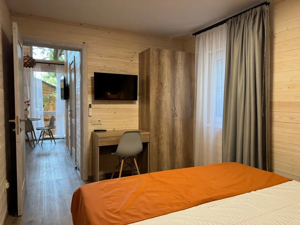 Коттедж 4-местный 2-комнатный (№1)