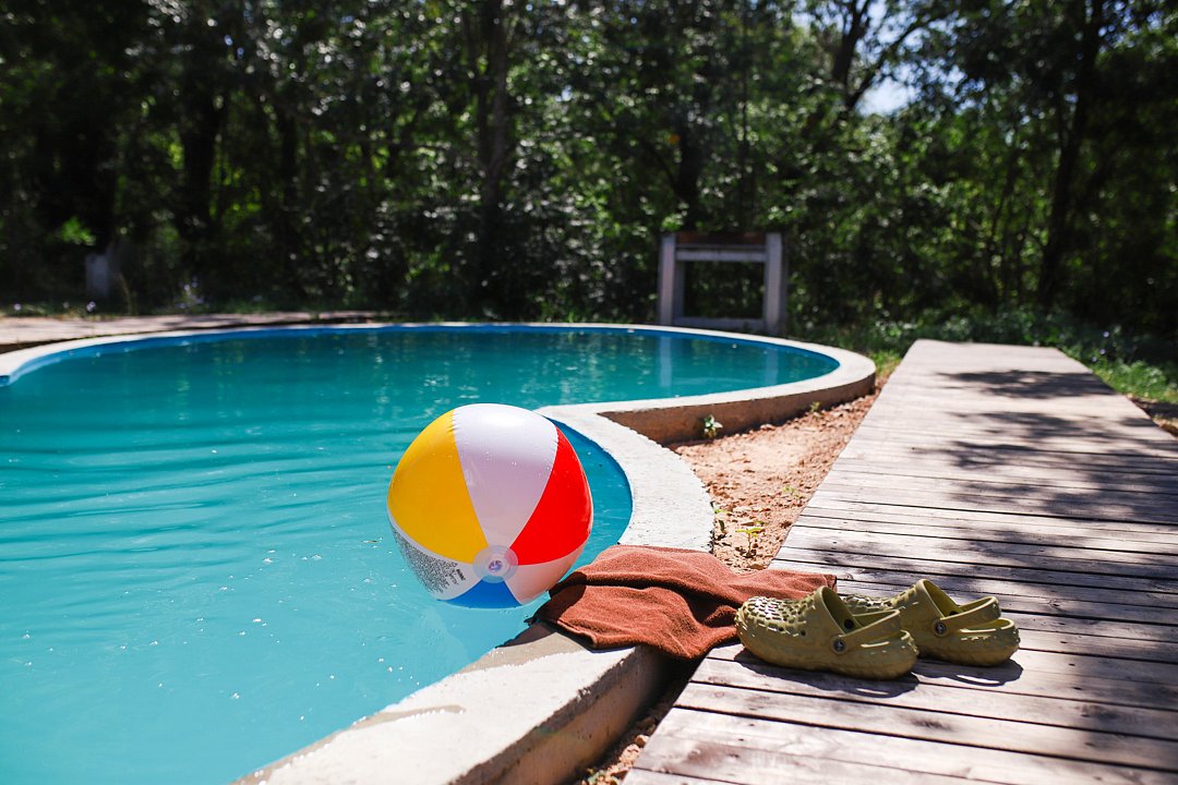 Коттедж 4-местный 2-комнатный с бассейном