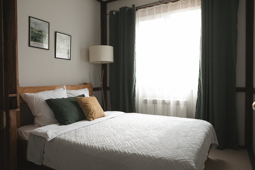 Дом 4-местный 2-комнатный (Брусника, №10)