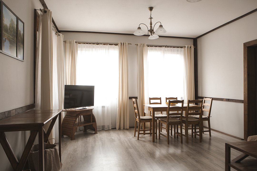 Дом 4-местный 2-комнатный (Брусника, №10)