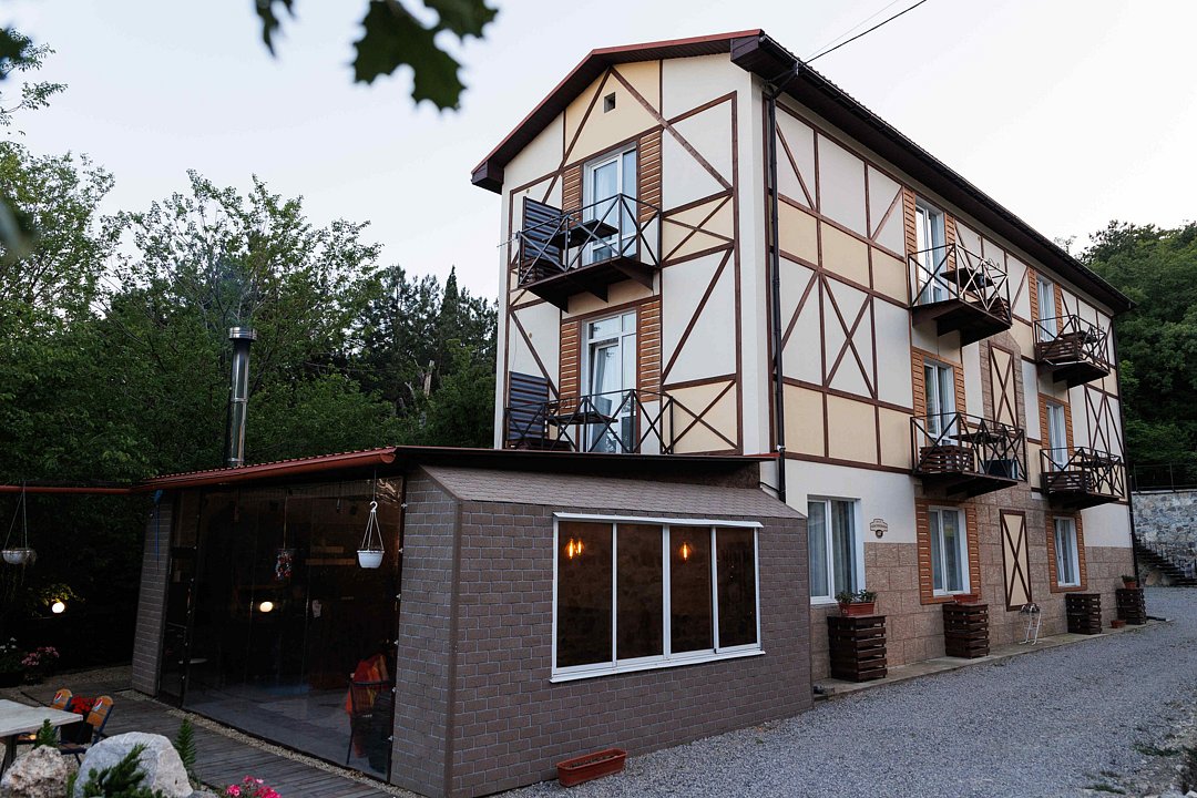 Гостевой дом Горы и Дом, Крым, Алупка Алупка Кореиз Курпаты Ореанда Симеиз Мисхор Гаспра Гурзуф Массандра Отрадное Восход Понизовка