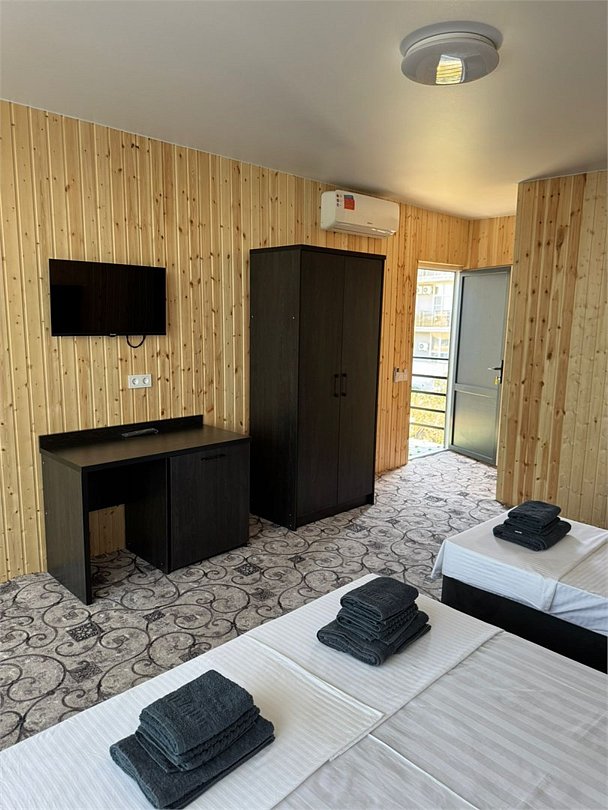 Семейный 4-местный 1-комнатный (с балконом, 2 этаж)3