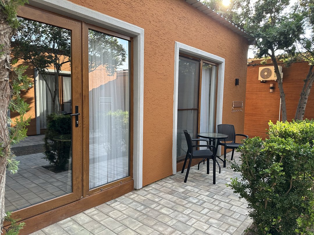 Стандартный 3-местный 1-комнатный (вид на территорию)