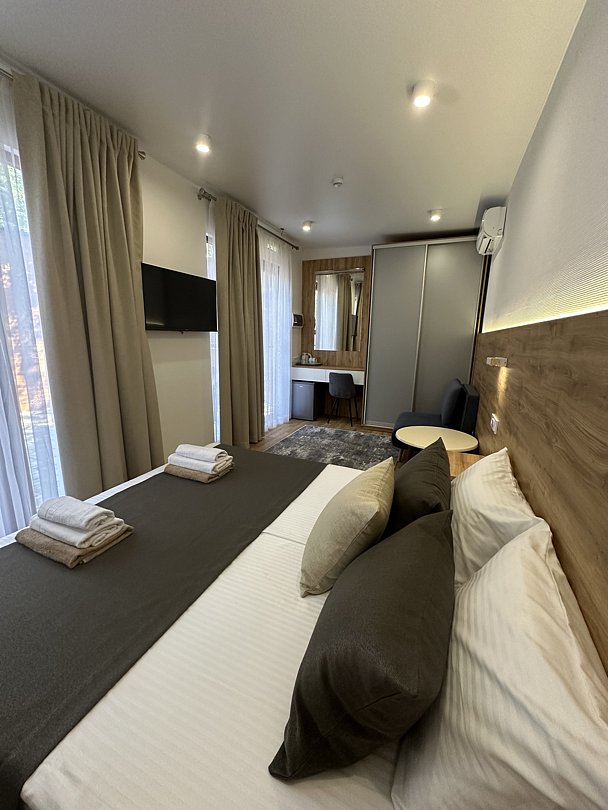 Улучшенный 3-местный 1-комнатный (вид на территорию)