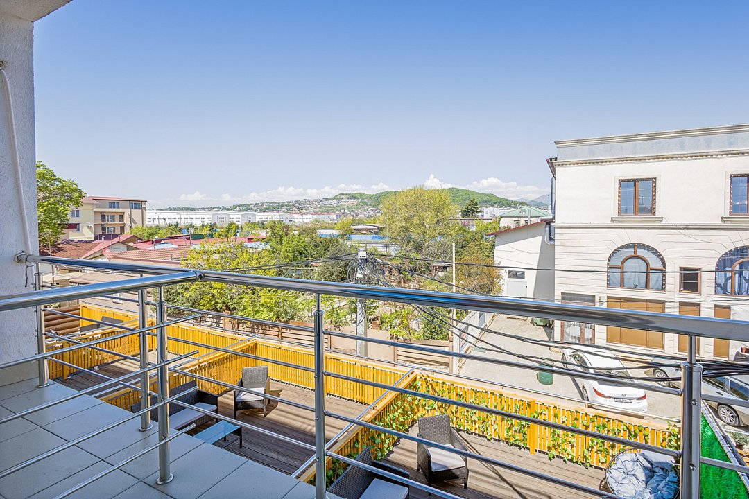 Комфорт 2-местный (с балконом и видом на горы)