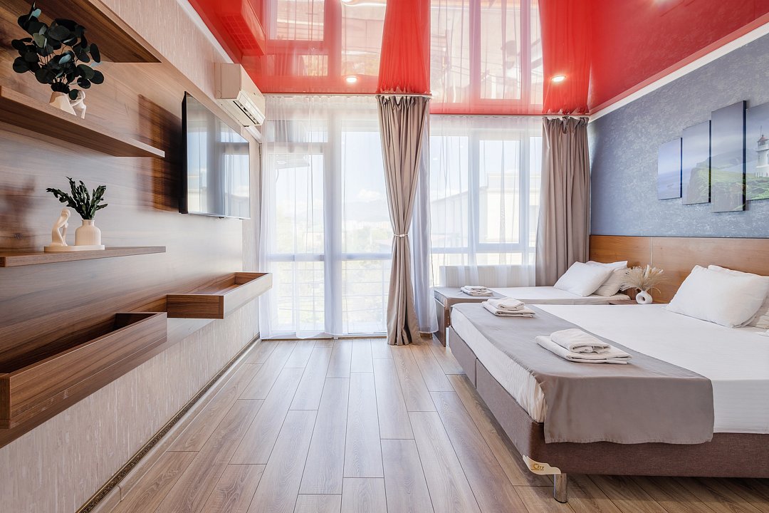 Комфорт 3-местный (с балконом и видом на горы)