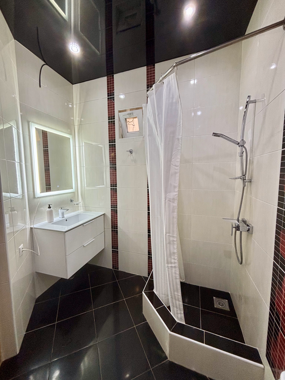 Стандартный Семейный 4-местный 2-комнатный (v2.0)