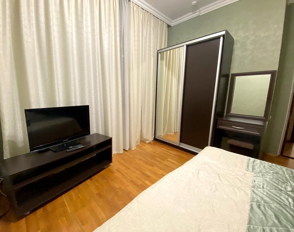 Апартаменты 6-местный 3-комнатный (с балконом)