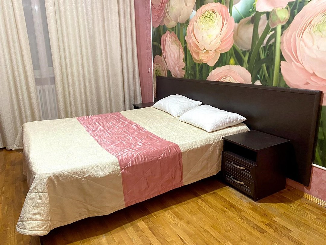 Апартаменты 6-местный 3-комнатный (с балконом)