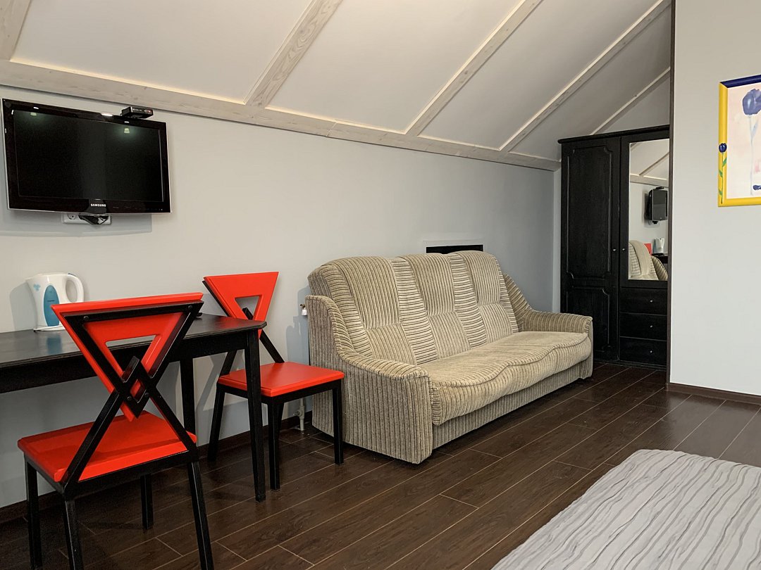 Номер Лофт 2-местный (с балконом, вид на море)