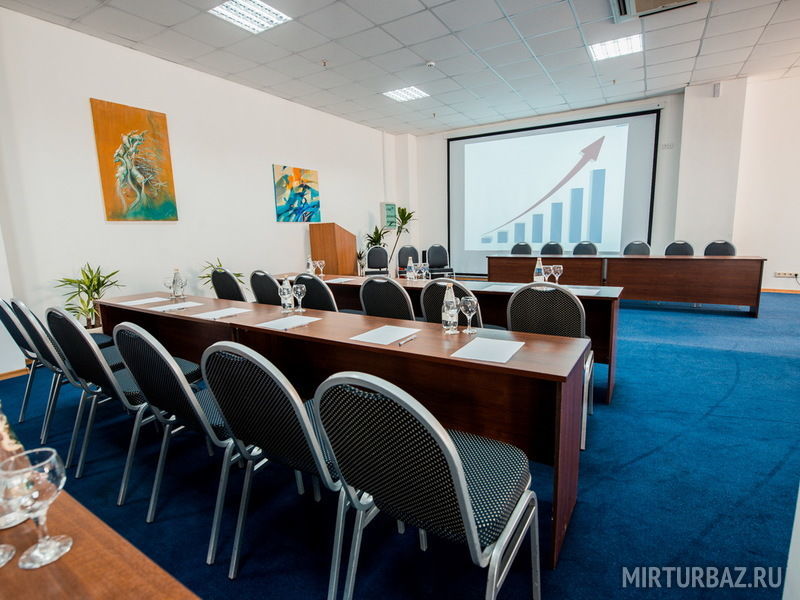 Большой конференц-зал