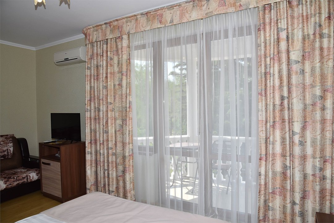 Номер 4-местный (с балконом)