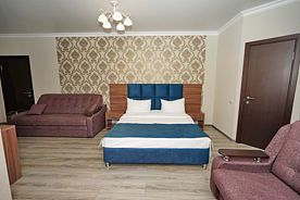Стандарт 5-местный с креслом, Гостевой дом Family Guest House, Лазаревское