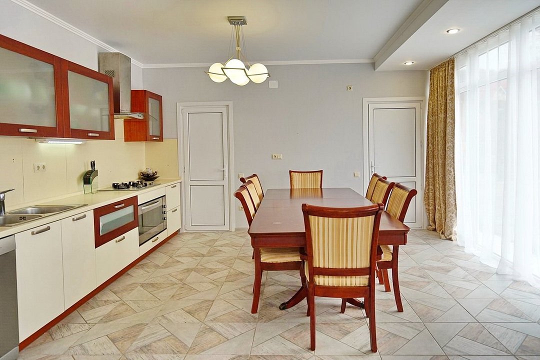 Апартаменты 6-местный 3-комнатный (с отдельным входом и террасой)