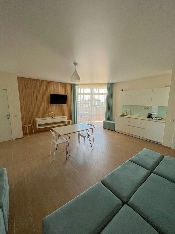 Апартаменты 4-местный 2-комнатный (с проходной комнатой)