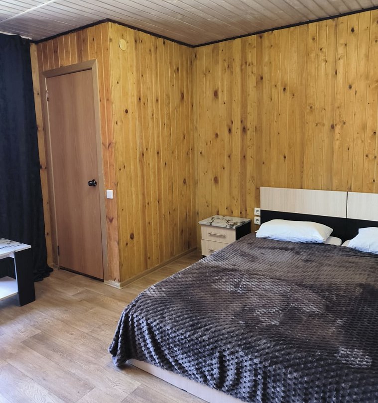 Стандартный 4-местный 1-комнатный