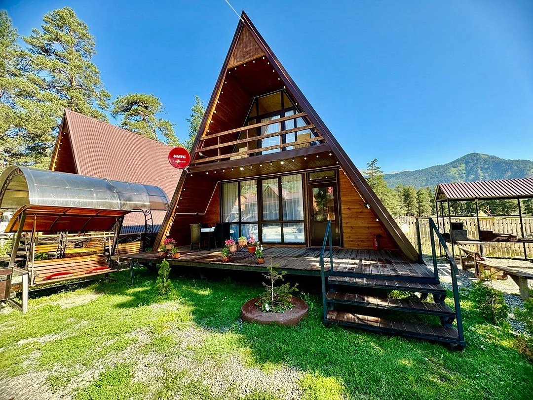 Афрейм 4-местный 2-уровневый с балконом