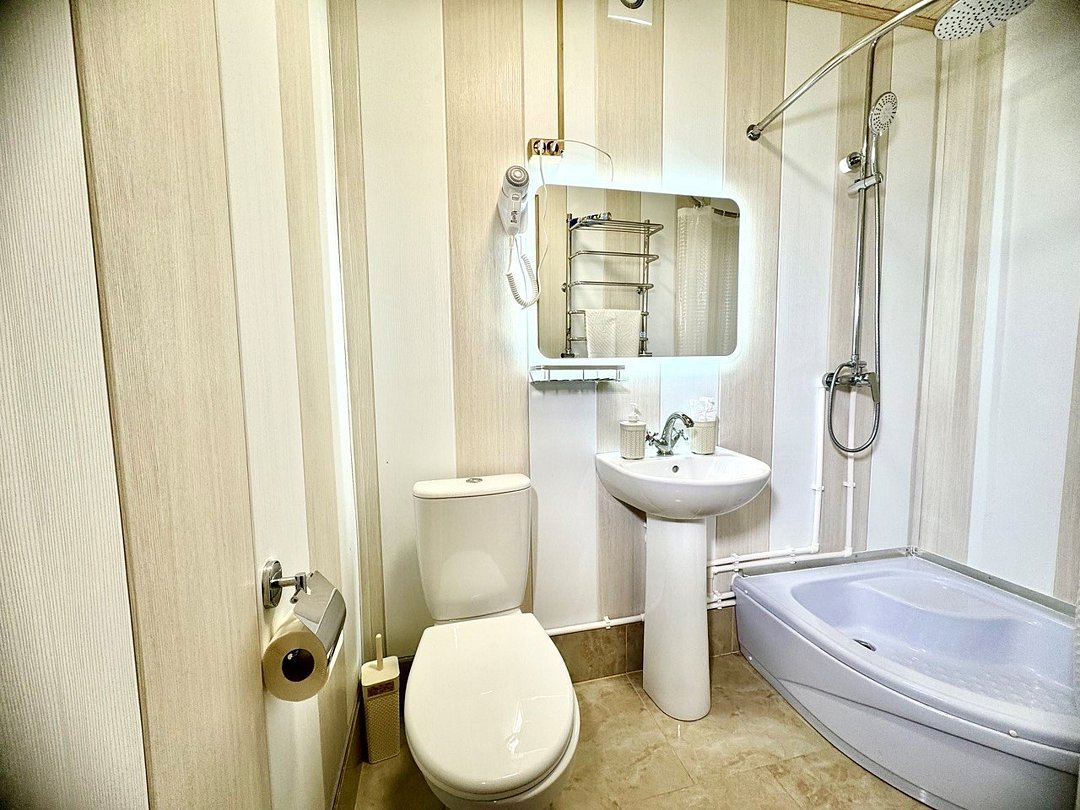 Стандартный 4-местный 1-комнатный (с односпальными кроватями)