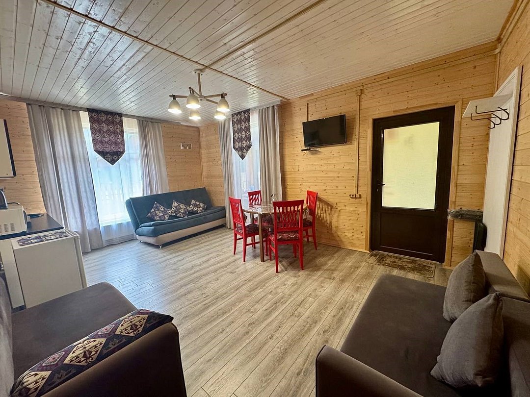 Шале 3-местный 2-комнатный (3)