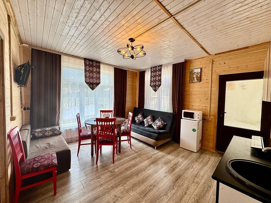 Шале 4-местный 3-комнатный (2)