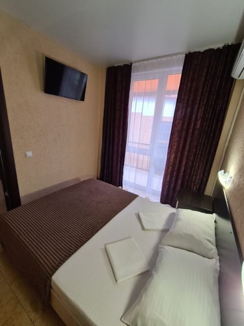 Семейный 4-местный 2-комнатный (с балконом)