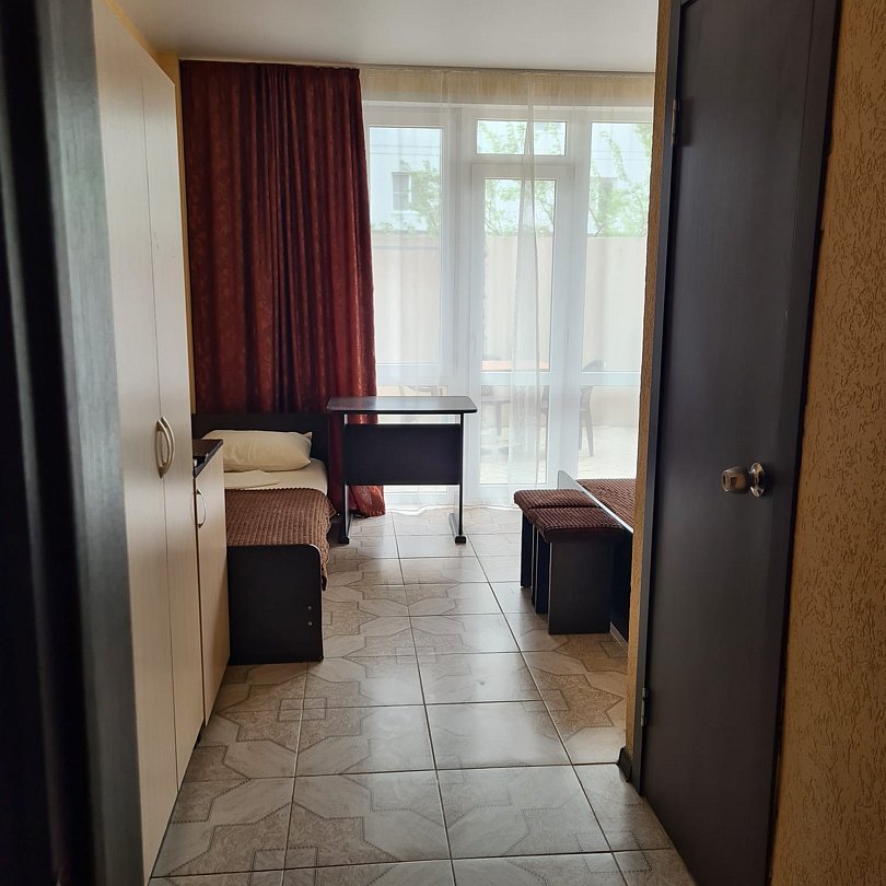 Стандартный 3-местный (с террасой)