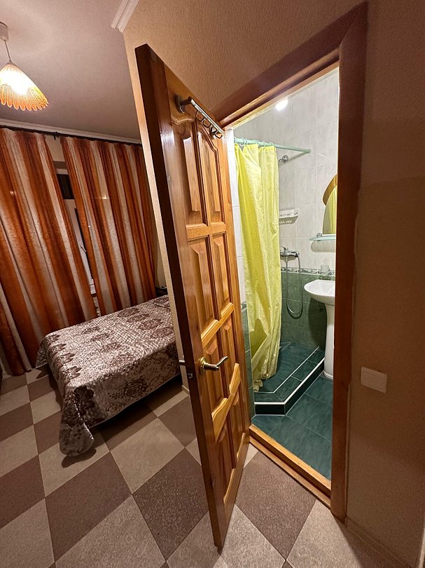 Стандартный 2-местный (с двуспальной кроватью)