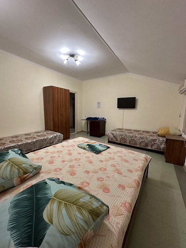 Эконом 4-местный (с раздельными кроватями)