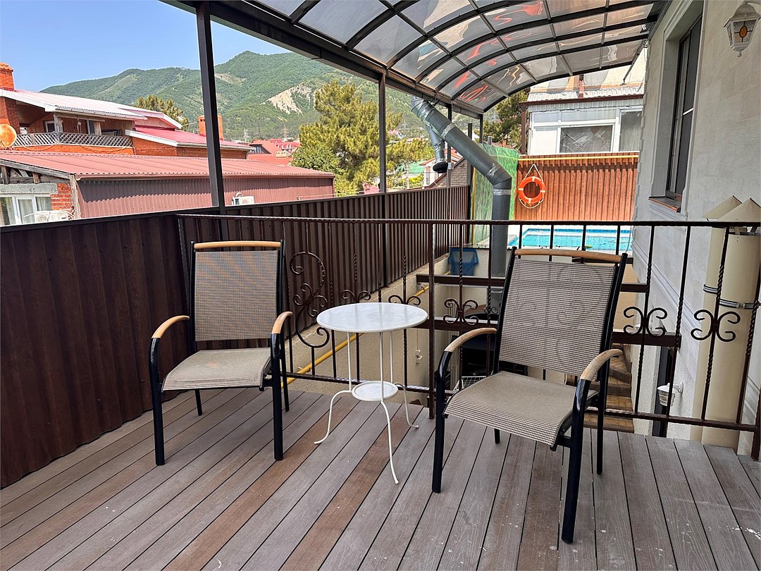 Апартаменты 4-местный 2-комнатный (с кухней, вид на море)