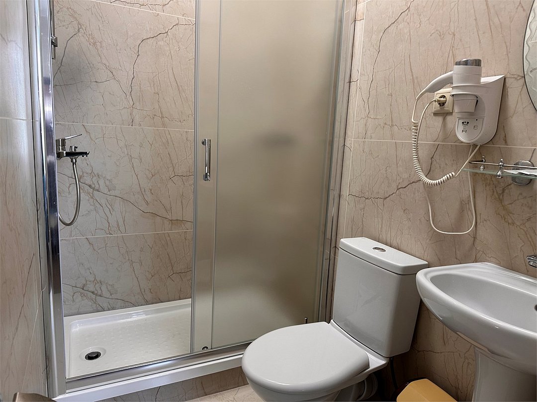 Люкс 3-местный (без балкона)