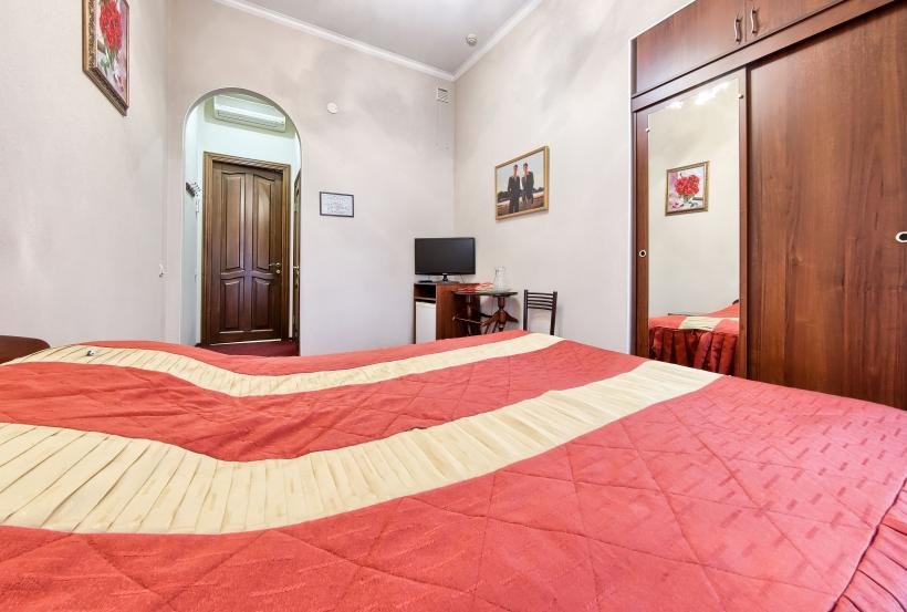 Стандартный 2-местный (вид во двор)