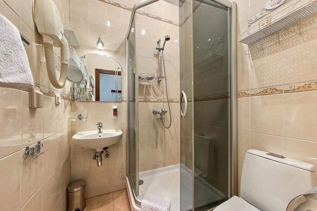 Стандартный 2-местный (вид во двор)