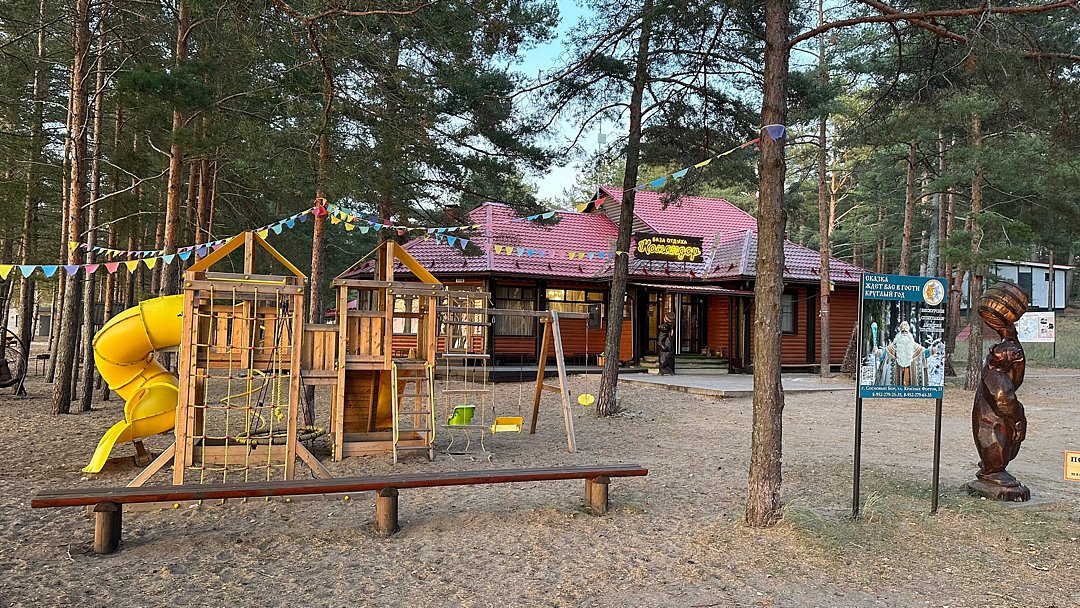 База отдыха Командор, Ленинградская область, Ломоносовский район деревня Черная Лахта Ломоносовский район поселок Кротово поселок Стеклянный деревня Андрианово Сосновый Бор