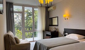 Двухместный номер Comfort с балконом двуспальная кровать, База отдыха Holiday Park Жоэквара, Гагра