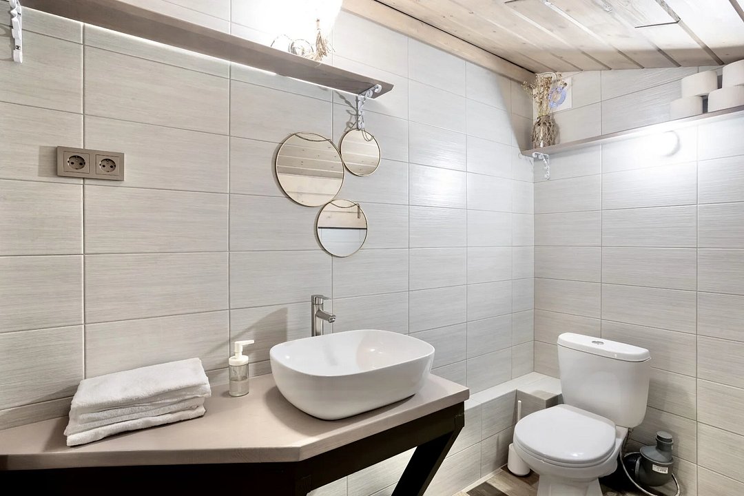 Дом 8-местный 3-комнатный (Виноград)