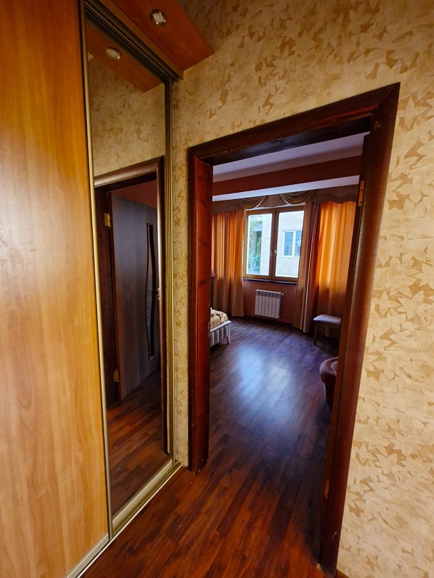 Семейный 5-местный 3-комнатный (с кухней и балконом)