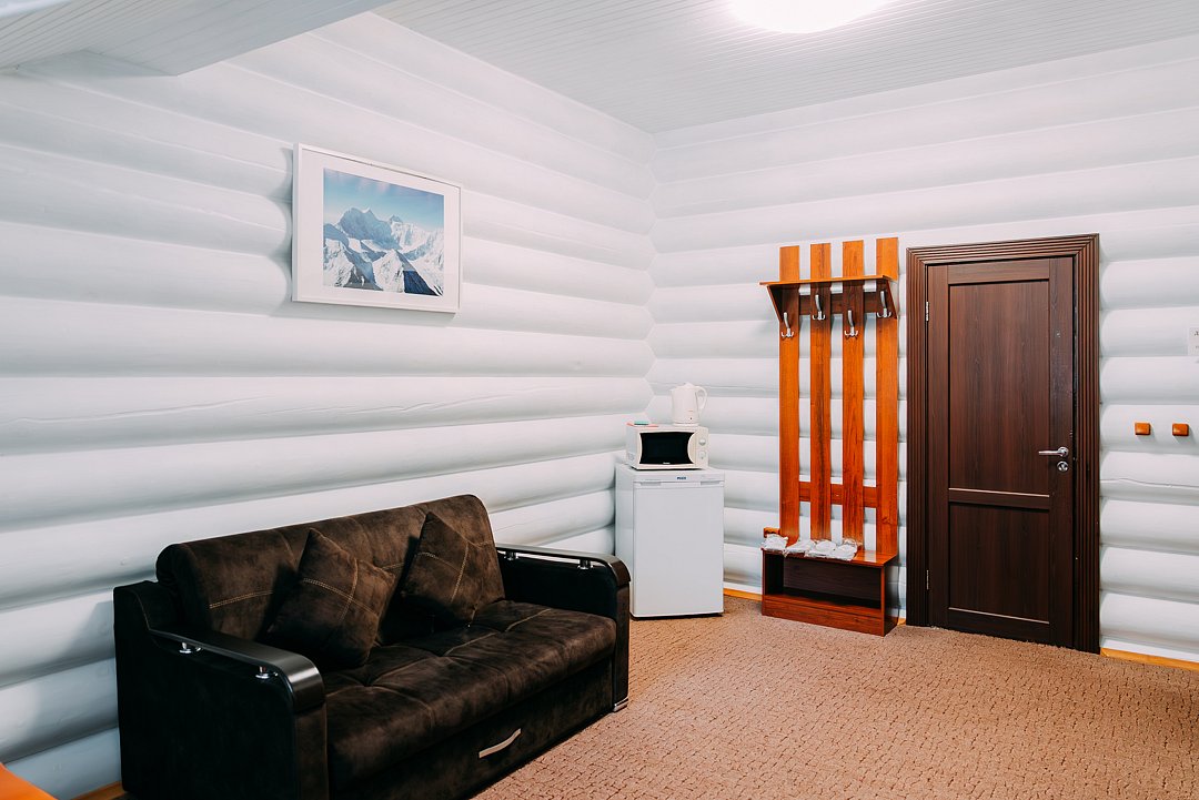 Люкс 2-местный 2-комнатный (Кедровый №3)