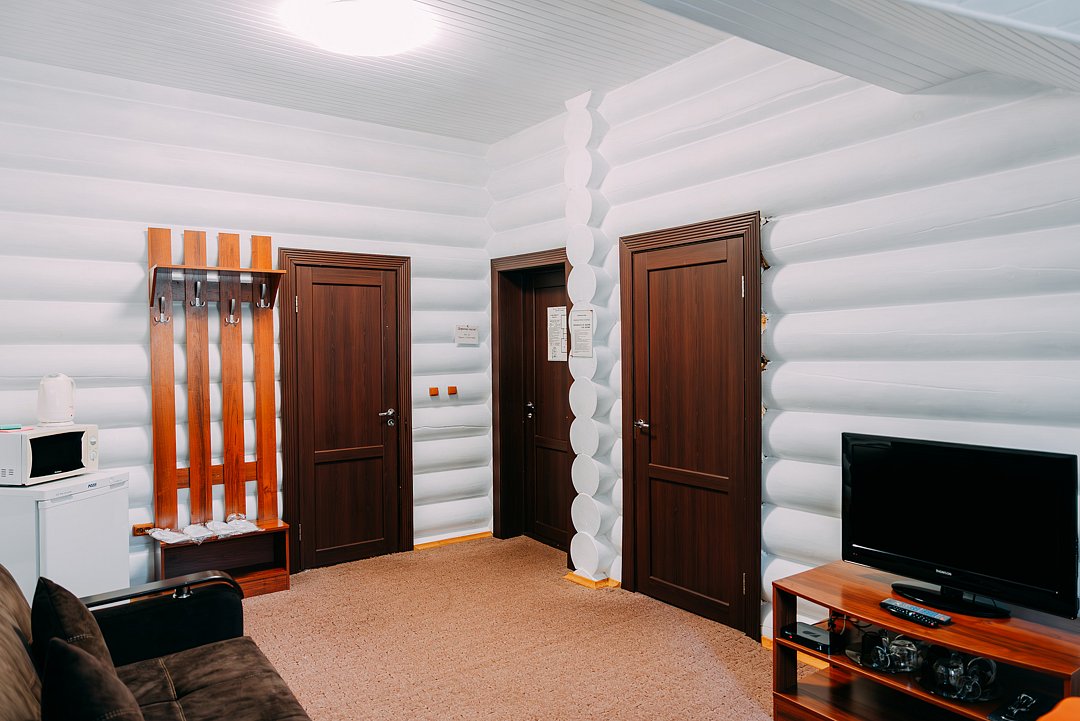 Люкс 2-местный 2-комнатный (Кедровый №4)