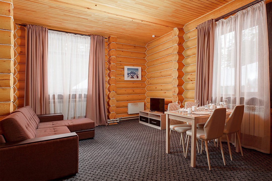 Люкс 2-местный 2-комнатный (Семейный №5)