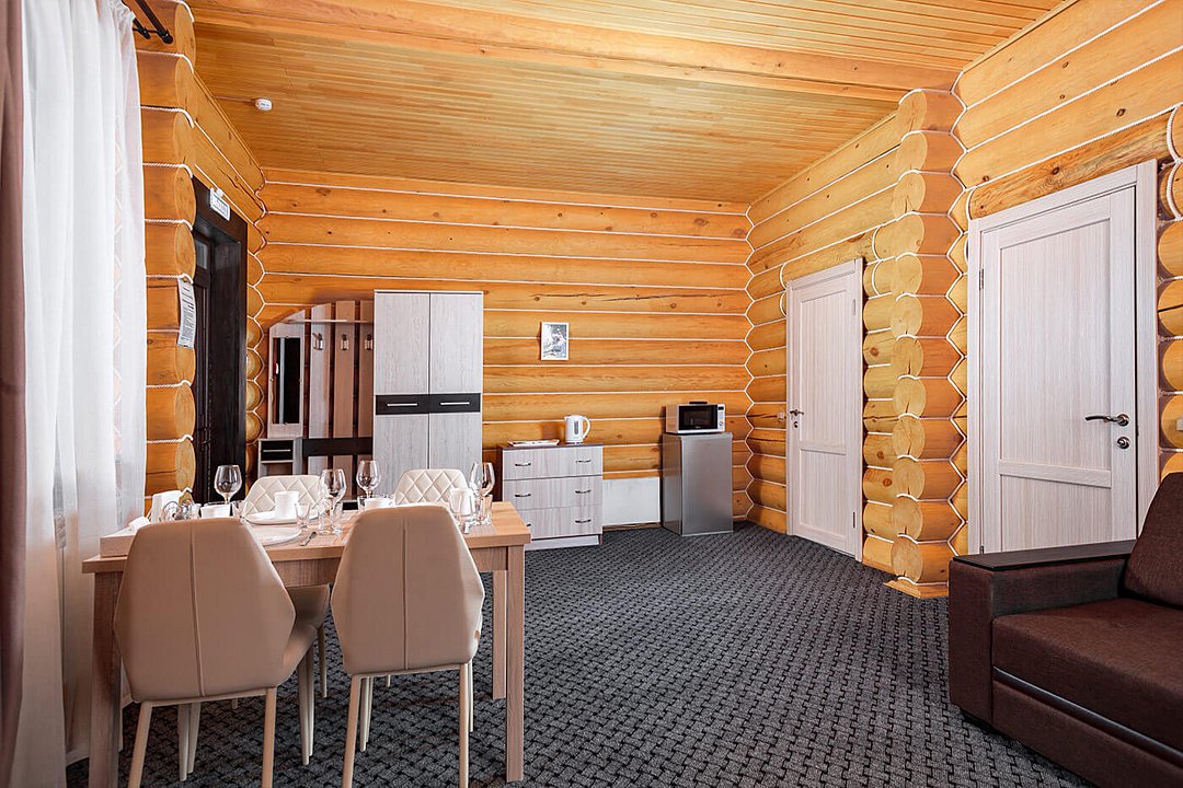 Люкс 2-местный 2-комнатный (Семейный №5)